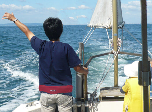 泉南から出航し大阪湾での海洋散骨です